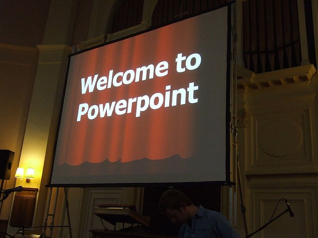 A power about making a powerpoint. The cover page reads